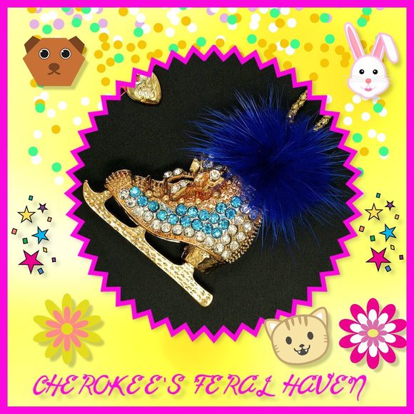 Betsey Johnson Blue Fluff/Skate Necklace - Picture 2 of 8